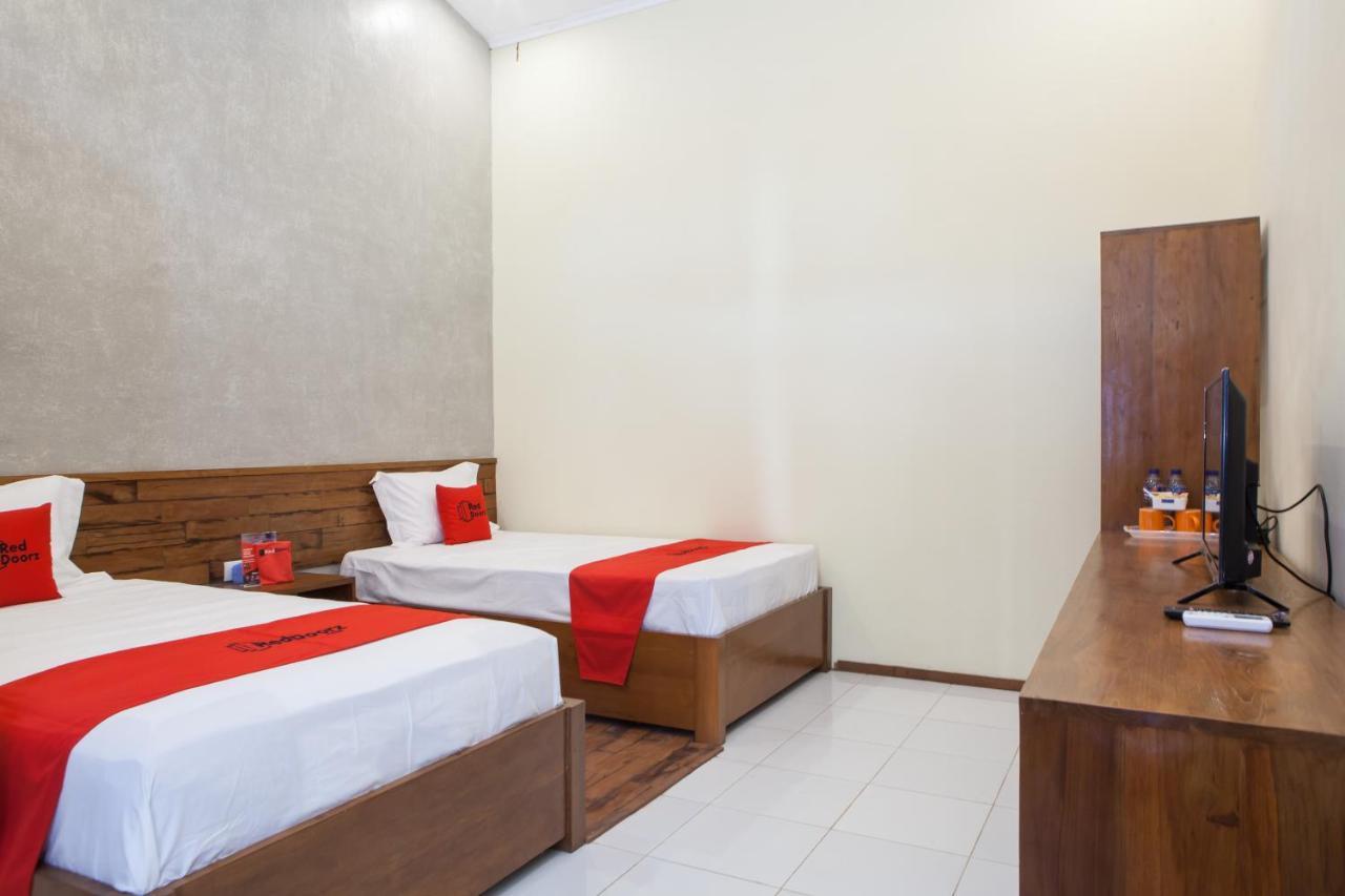 Reddoorz Near Baluran National Park Hotel Pandean Exterior photo